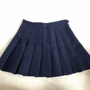 American apparel navy pleated skirt